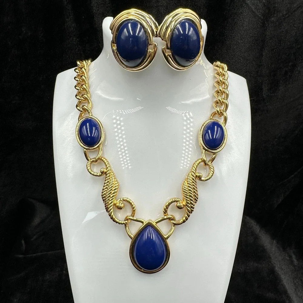 Trifari Signed Blue Cabochon Statement Necklace Clip Earrings Set 80s Gold Tone